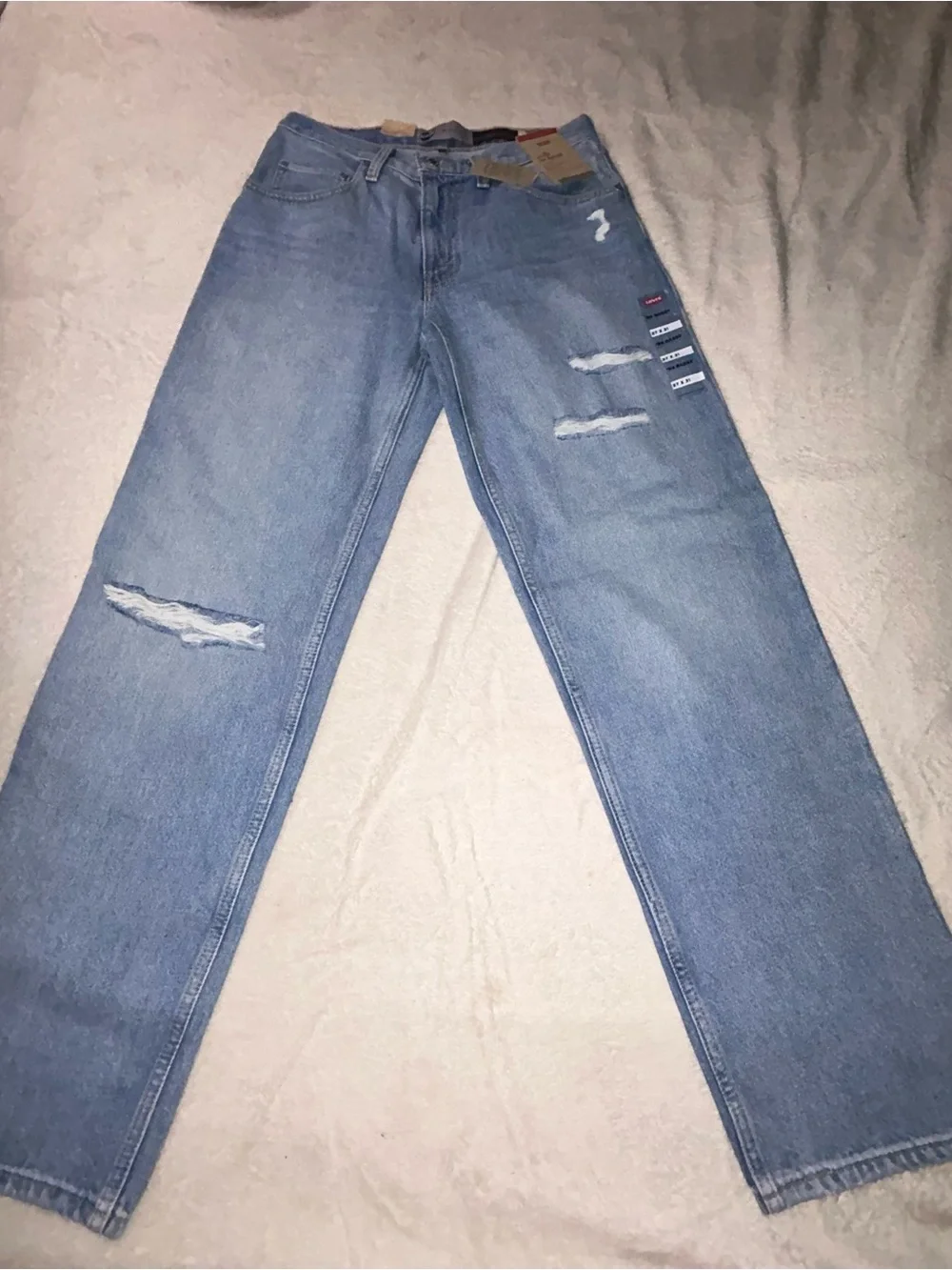 Levi's silver tap Light Blue Distressed Straight-Leg Jeans 27x31
